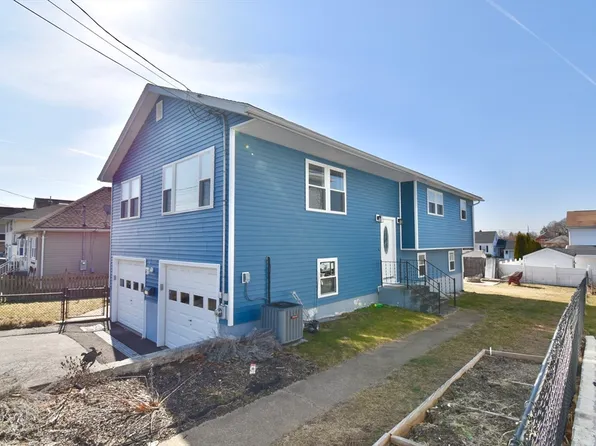 155 Lakeview Ave, Ludlow, MA 01056