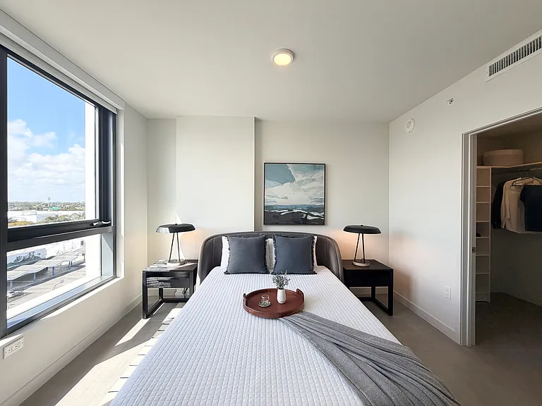 166 NW 29th St #3 — Photo 9