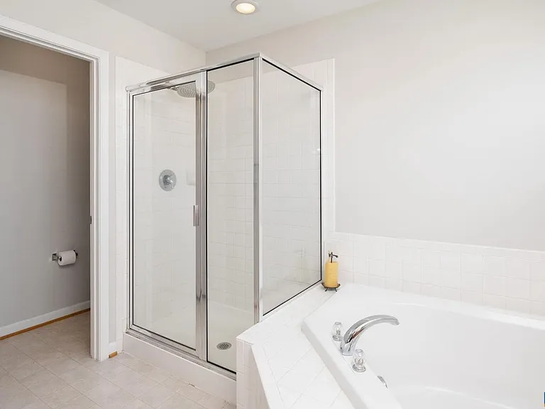 662 Holly Hill Dr — Photo 15