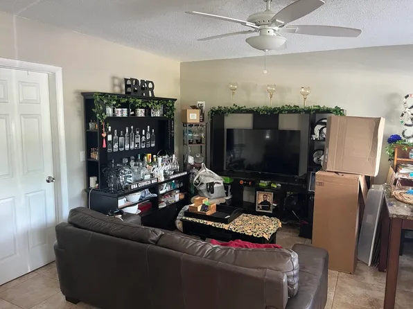 198 NE 28th St, Boca Raton, FL 33431