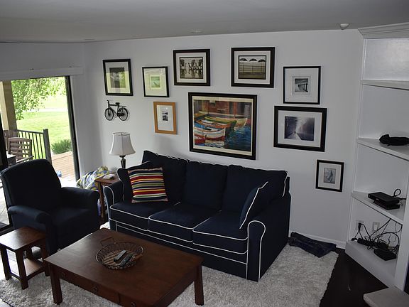 2nd image of 36 Abbey Villa Cir #C