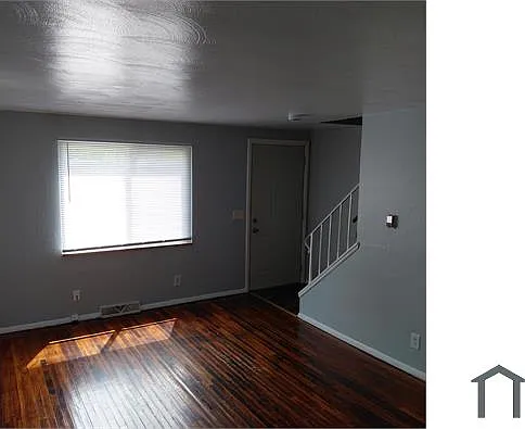 50 Poplar St — Photo 3