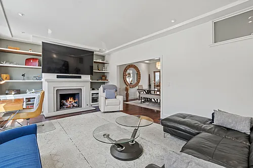 1924 Grove St