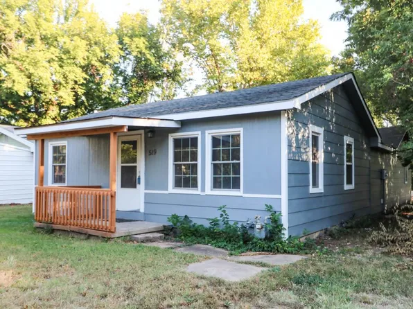 519 E Pearl St, Mulvane, KS 67110
