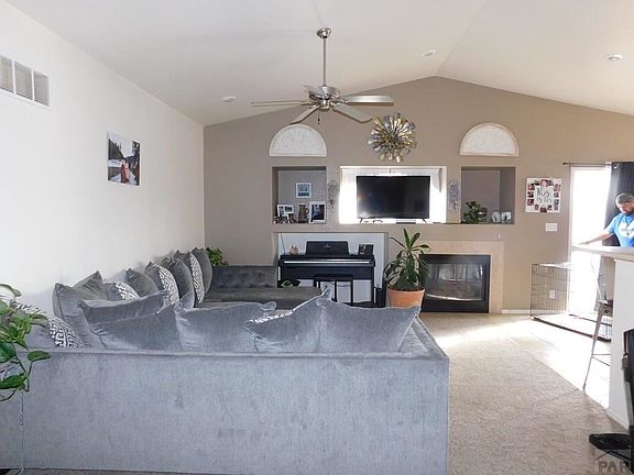 3rd image of 3838 Pronghorn Ln