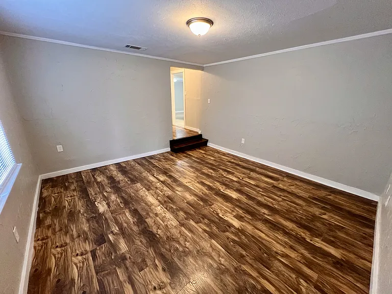 5638 Curzon Ave — Photo 26