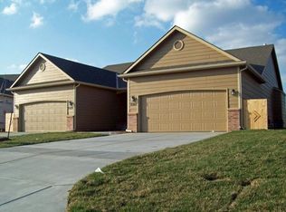 2316 S Goebel Cir, Wichita, KS 67207