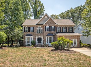 401 Hannah McKenzie Dr, Greensboro, NC 27455