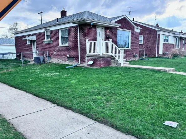 20320 Gaukler St, Saint Clair Shores, MI 48080