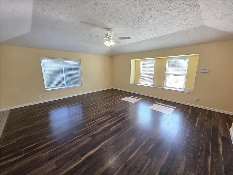 21011 Rivershadows Ln — Photo 7