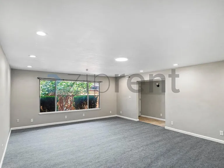 2650 109th Ave #1 — Photo 7