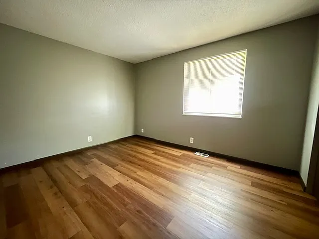 1012 Stewart Rd N #5 — Photo 4