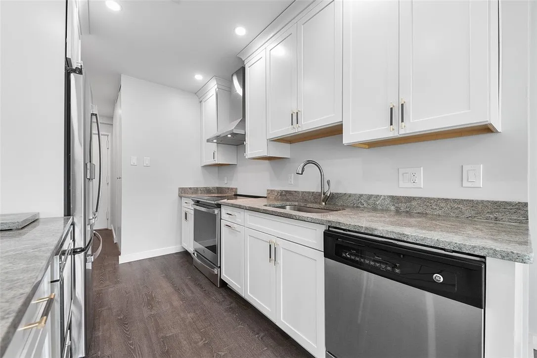 1 bed, 1033 sqft, $1,825 — Photo 4