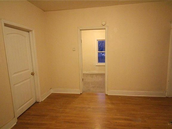 4th image of 620 Van Brunt Blvd