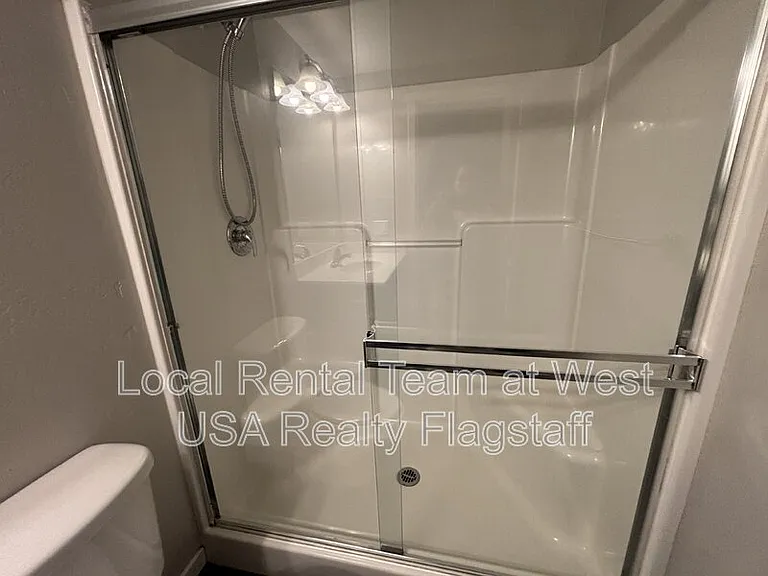 522 S Fountaine St #300 — Photo 9