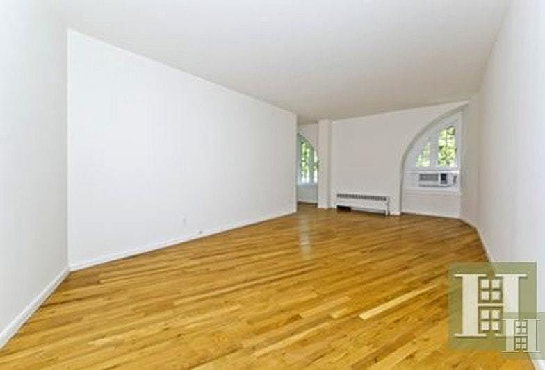 1st image of 720 Greenwich St APT 2B