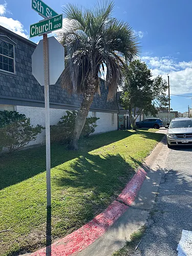 Palm Shore Apartments Photo 1