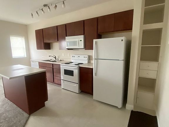 4th image of 1733 N Meridian St #303-60