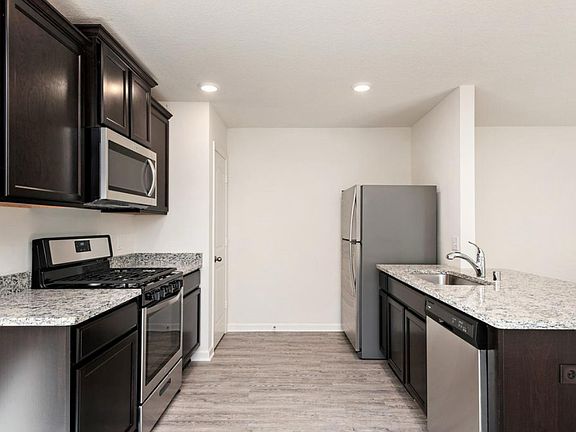5th image of 1026 White Tail Ln