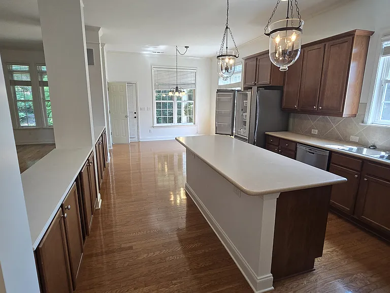 5935 Lake Oak Lndg — Photo 12