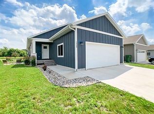 1528 Saint Justice St, Brookings, SD 57006
