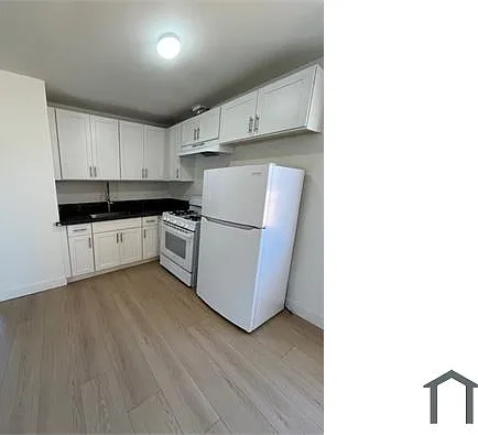 15477 Moorpark St #5 — Photo 6