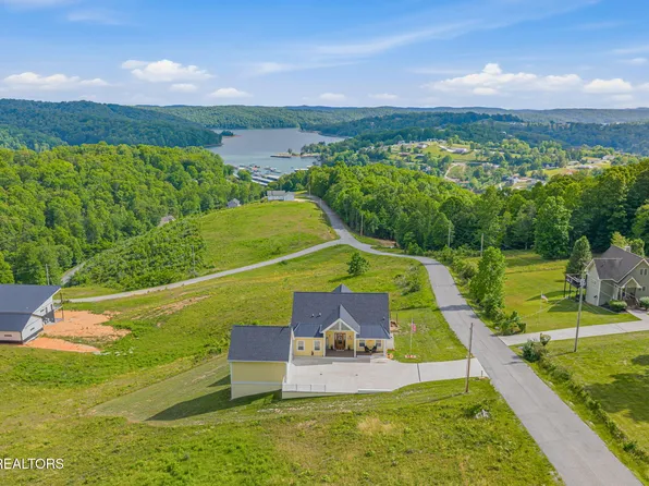 164 Kennedys Loop, La Follette, TN 37766