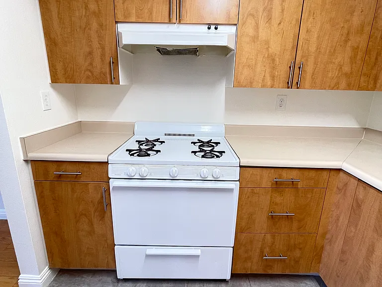2425 Canada Blvd #106 — Photo 8