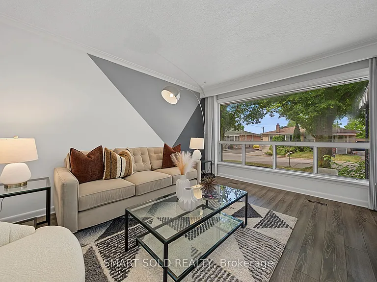 1 Cameo Cres — Photo 10