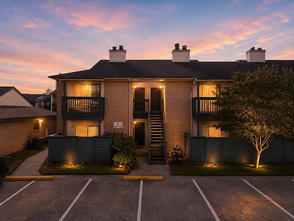 250 El Dorado Blvd #144