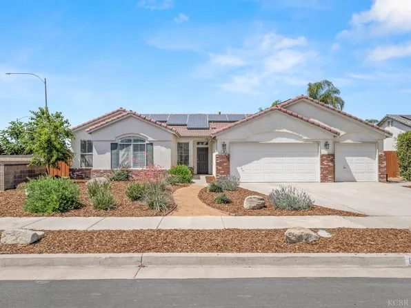 898 Wexford Dr, Lemoore, CA 93245