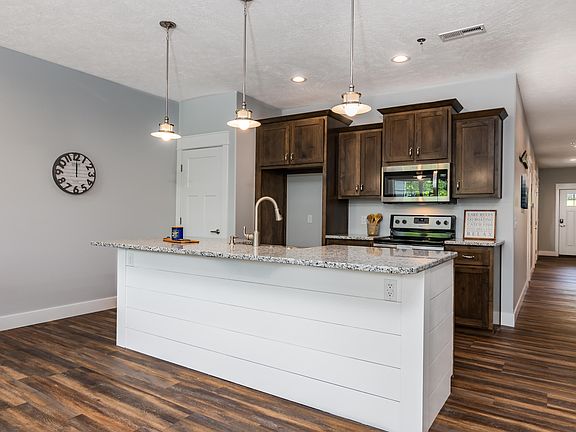 4th image of 98 Chicksaw Ln #1-A