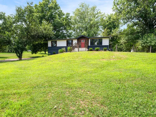 10321 Madonna Dr, Alexandria, KY 41001