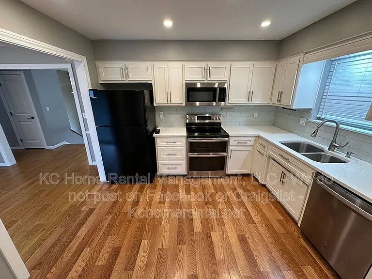 8704 N Shannon Ave — Photo 5