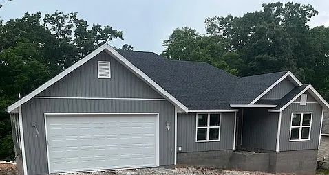 44 Rannoch Dr — Photo 1