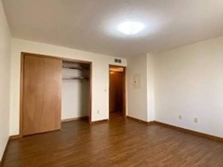 208 Stonewall Ct — Photo 9