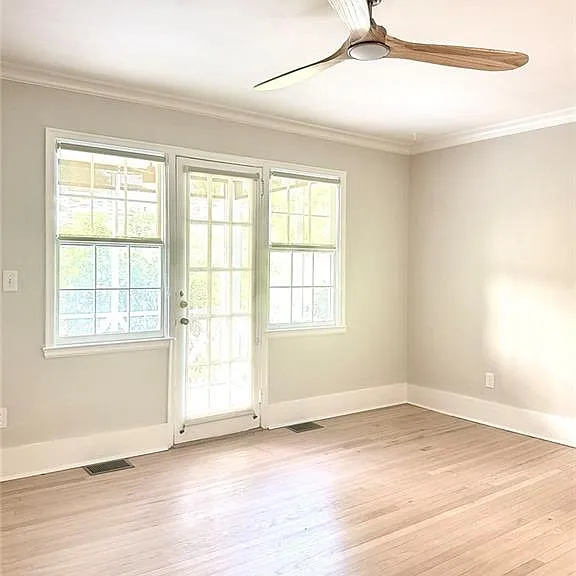 60 Delmont Dr NE #F2 — Photo 2