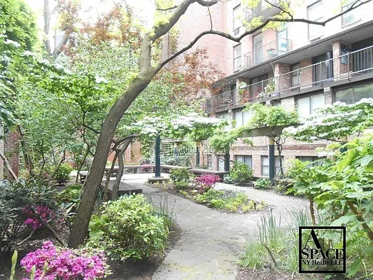 Rented by A Space Realty NY LLC | media 10