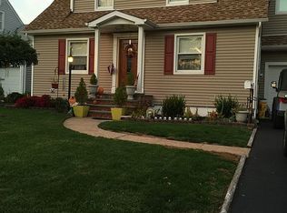 527 Winthrop Rd, Union, NJ 07083