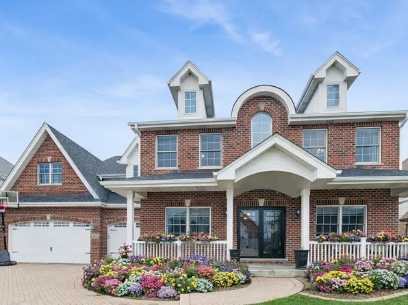 10835 Scarlet Dr, Orland Park, IL 60467