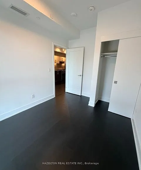 8 Manor Rd W #409 — Photo 9