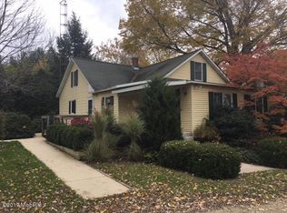 3243 W Wagner Rd, Buchanan, MI 49107