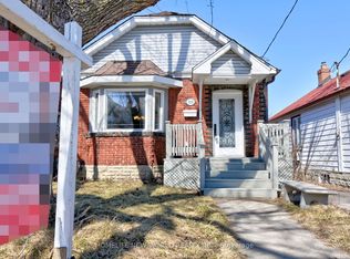 224 Belgravia Ave, Toronto, ON M6E 2M8