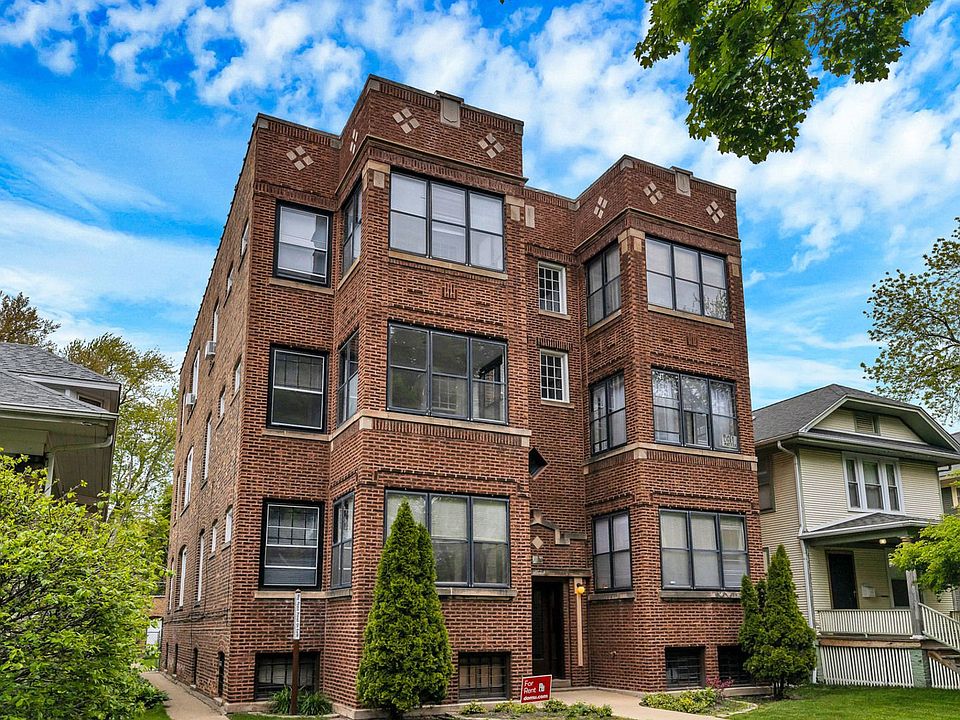 1st image of 1940 W Farwell Ave APT 1E