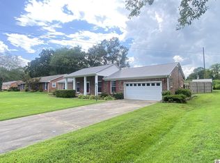 39 Gibbs Store Rd, Murray, KY 42071