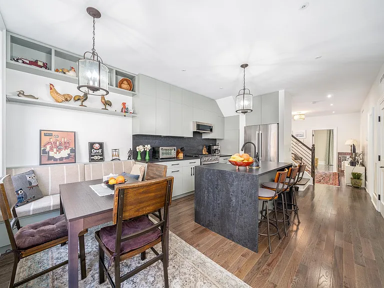 806 Garden St #1 — Photo 2