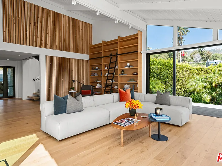 23901 Malibu Knolls Rd — Photo 19