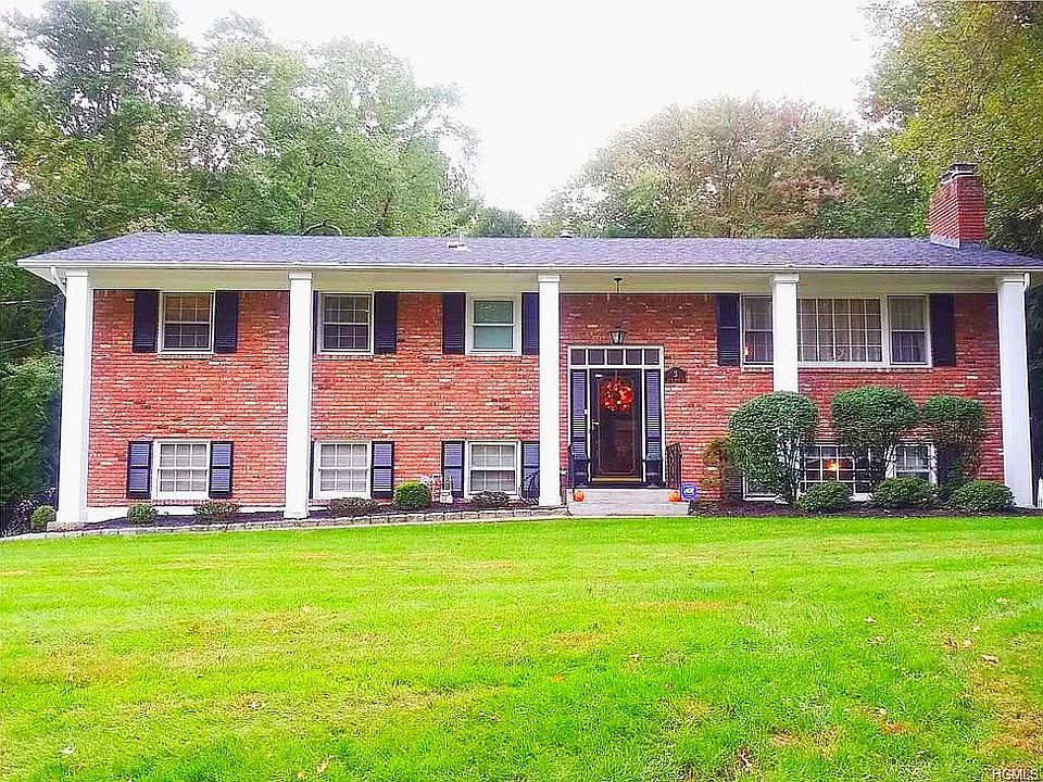 1st image of 3 Little Brook Ln