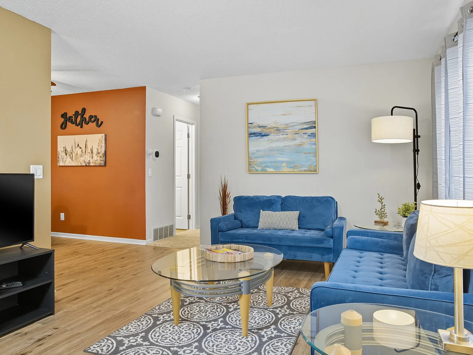2 bed, 1415 sqft, $1,750 — Photo 2