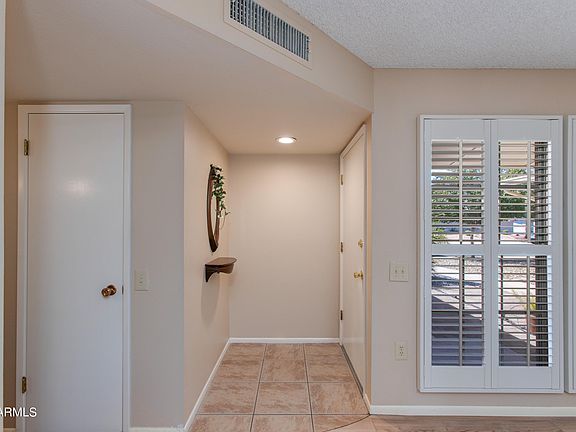 4th image of 10822 W Santa Fe Drive